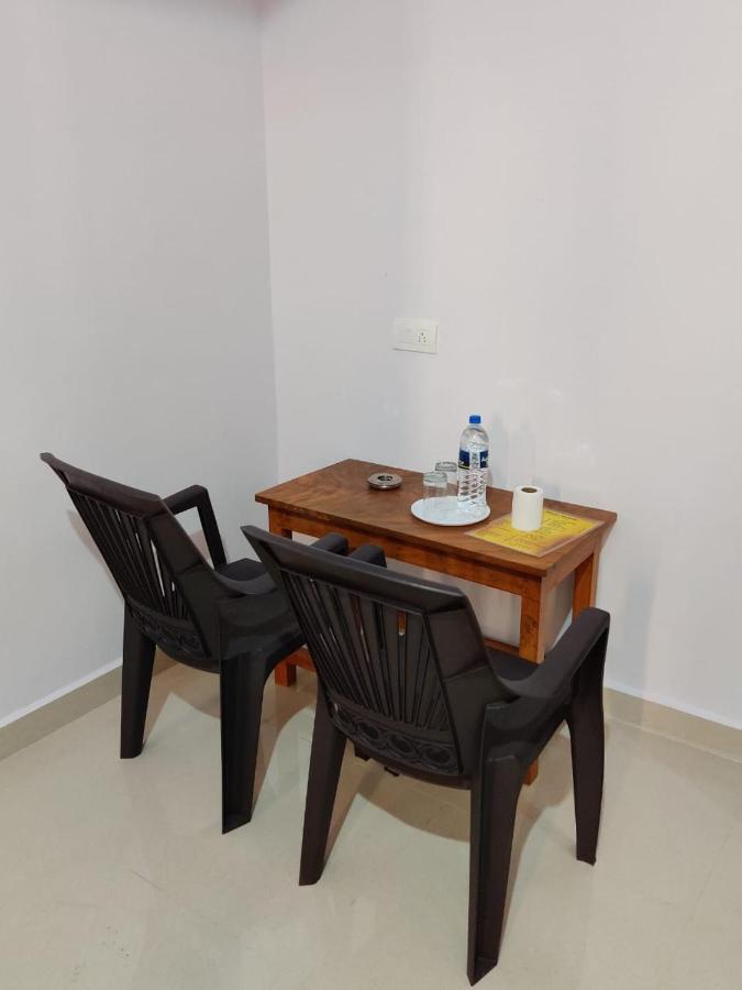 Rishi House Hotel Arambol Exterior foto